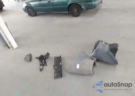 2020 Nissan Versa Sr Xtronic Cvt z USA, uszkodzony, nr VIN 3N1CN8FV4LL909367